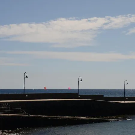 Dom wakacyjny El Cable Seafront With Amazing Sea Views Arrecife (Lanzarote)