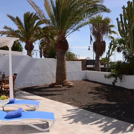 Dom wakacyjny El Cable Seafront With Amazing Sea Views *