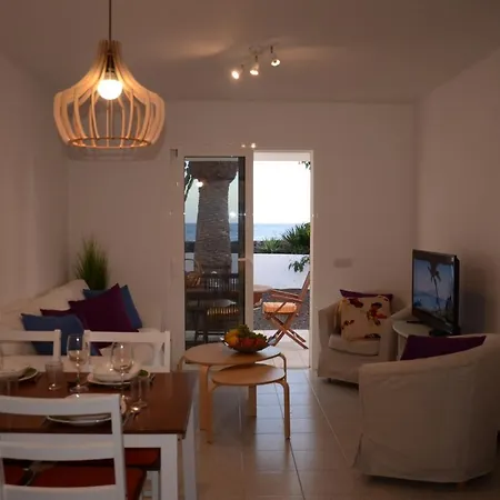 Dom wakacyjny El Cable Seafront With Amazing Sea Views *